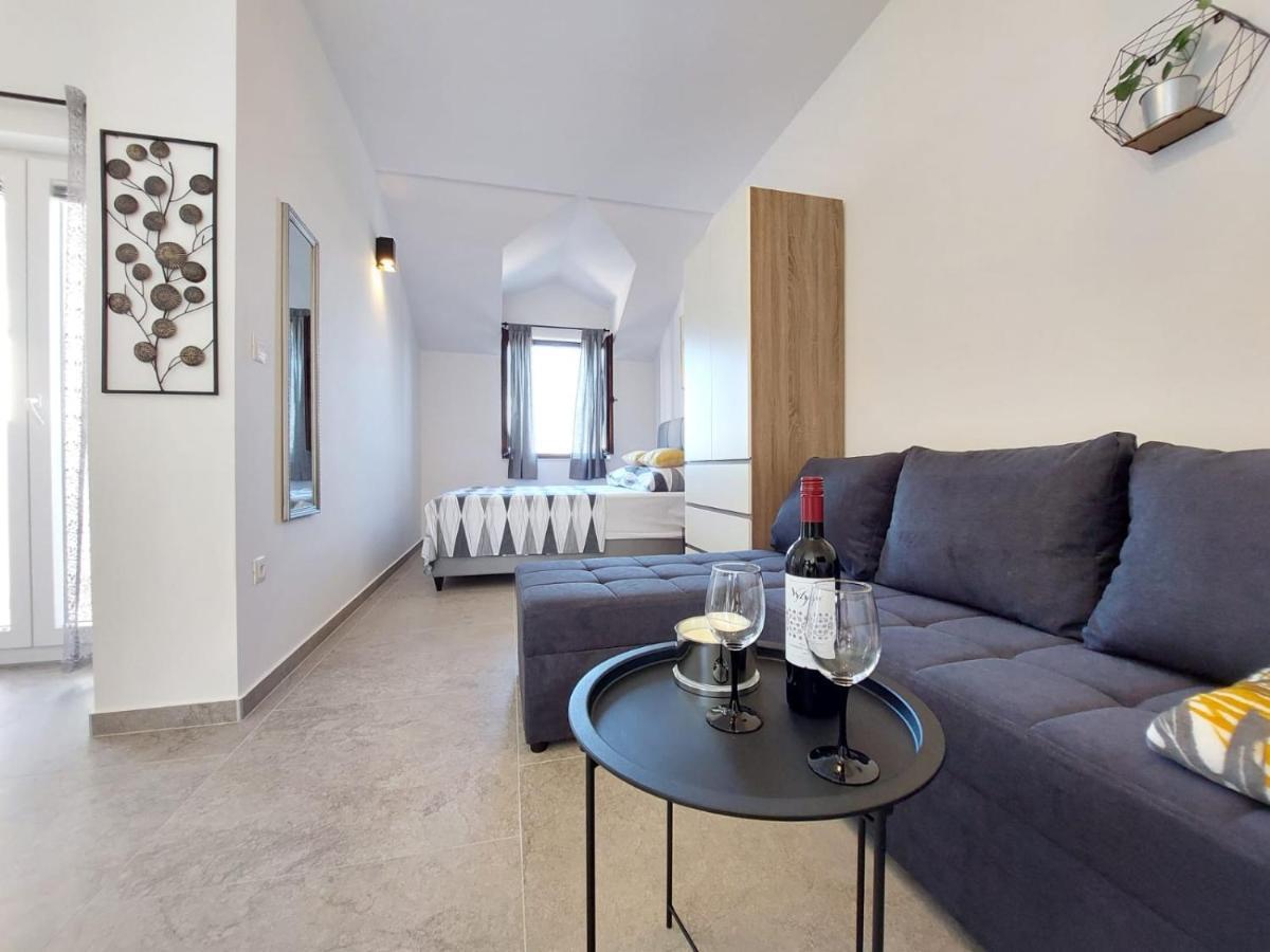 Apartments Lavanda - Free Parking And Grill Jezera Exterior foto