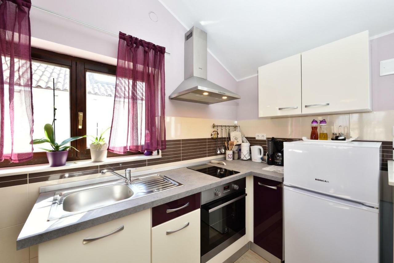 Apartments Lavanda - Free Parking And Grill Jezera Exterior foto