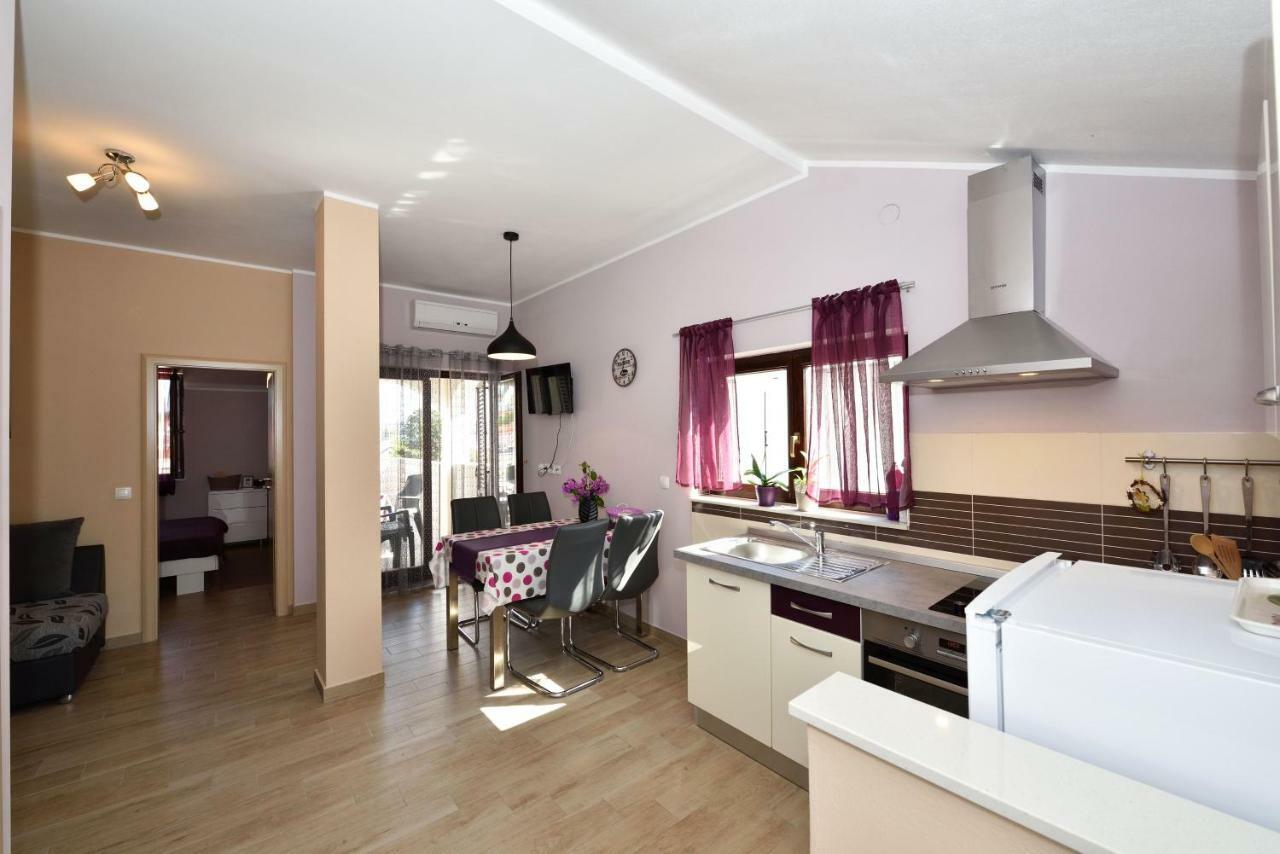 Apartments Lavanda - Free Parking And Grill Jezera Exterior foto