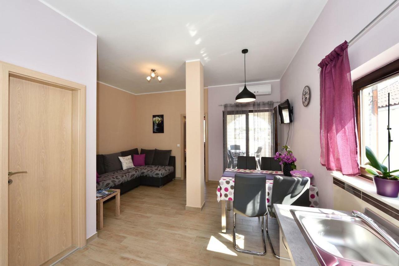 Apartments Lavanda - Free Parking And Grill Jezera Exterior foto